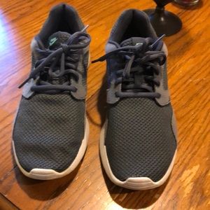 Women’s Gray Nike’s Sneakers
